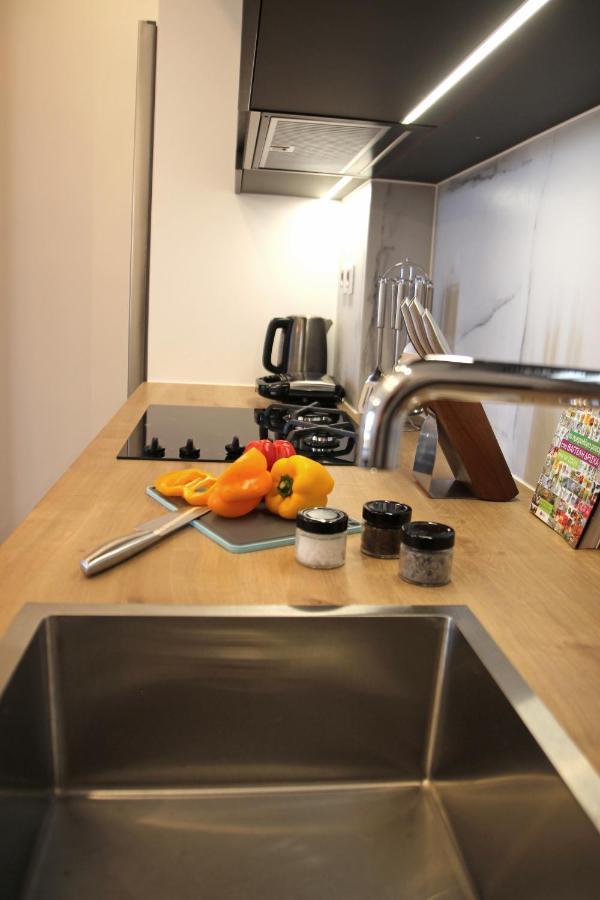 New Cozy Chic Apt-Ryfete Luxury Living 칼라타스 외부 사진