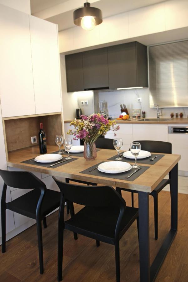 New Cozy Chic Apt-Ryfete Luxury Living 칼라타스 외부 사진